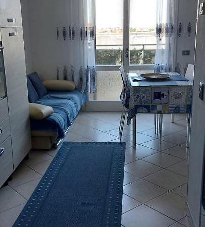 Appartamento In Sottomarina Di Chioggia Exterior photo